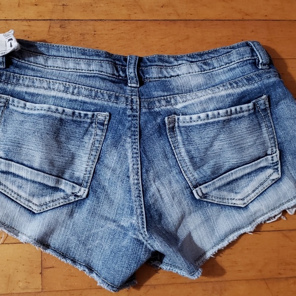Vanilla Star Lace Denim shorts size 7 - Picture 5 of 5